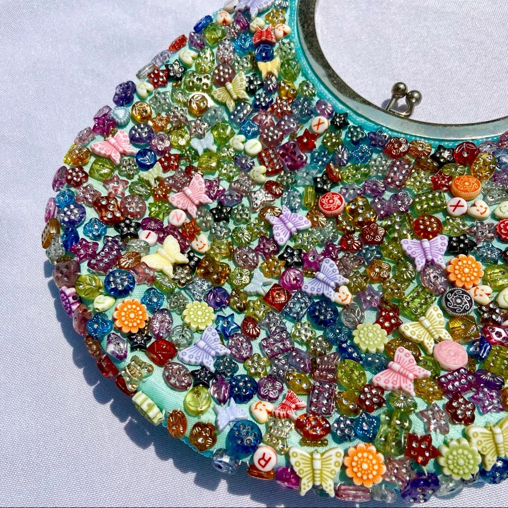 Y2K Round Beaded Purse - Picture 3 of 7